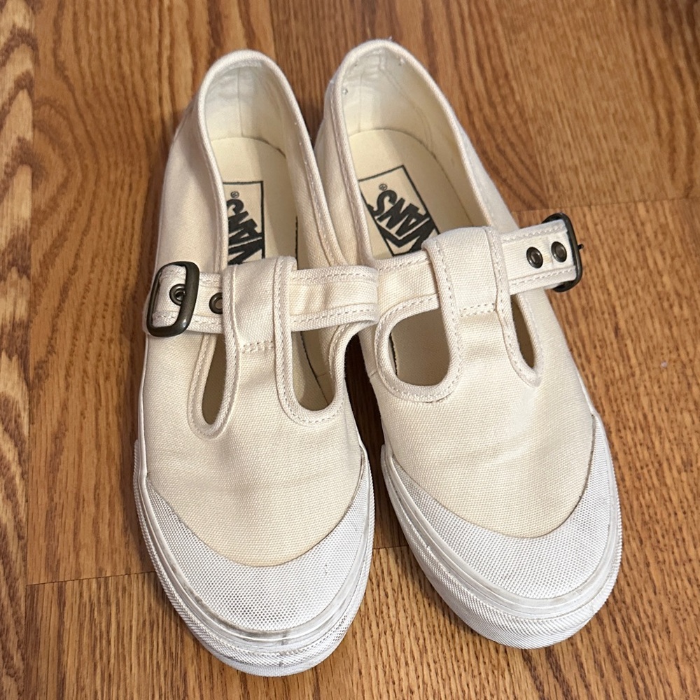 Vans Mary Janes